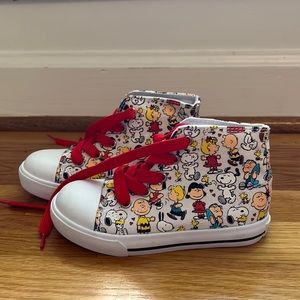 Peanuts high top shoes